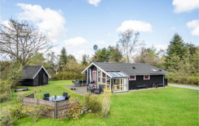 Cozy Home In Væggerløse With Kitchen in Bogø By